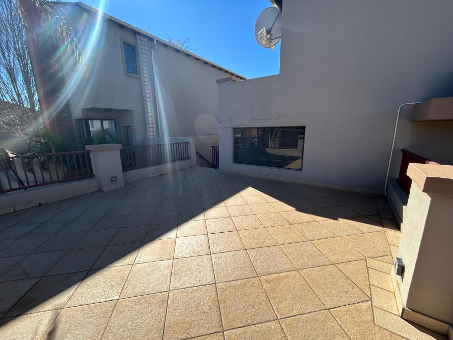 2 Bedroom Property for Sale in Xanadu Eco Park North West